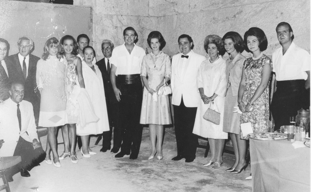 Istomin et la famille royale de Grèce - la Princesse Irene est la troisième en partant de la droite, après Juan Carlos d’Espagne et Sofia